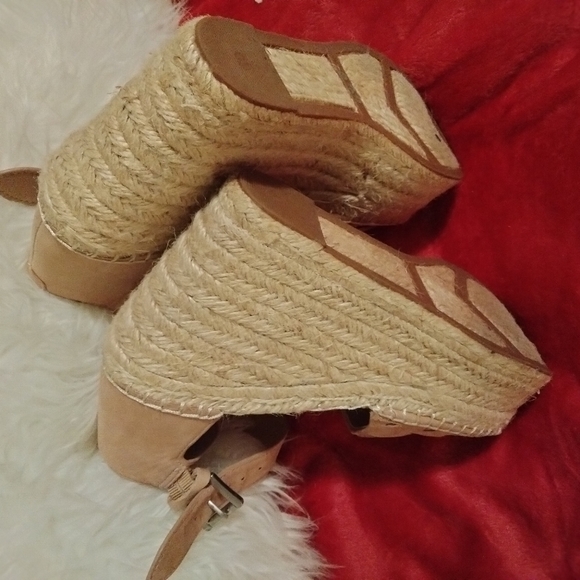 Marc Fisher Platform Espadrille Wedge - Picture 5 of 12